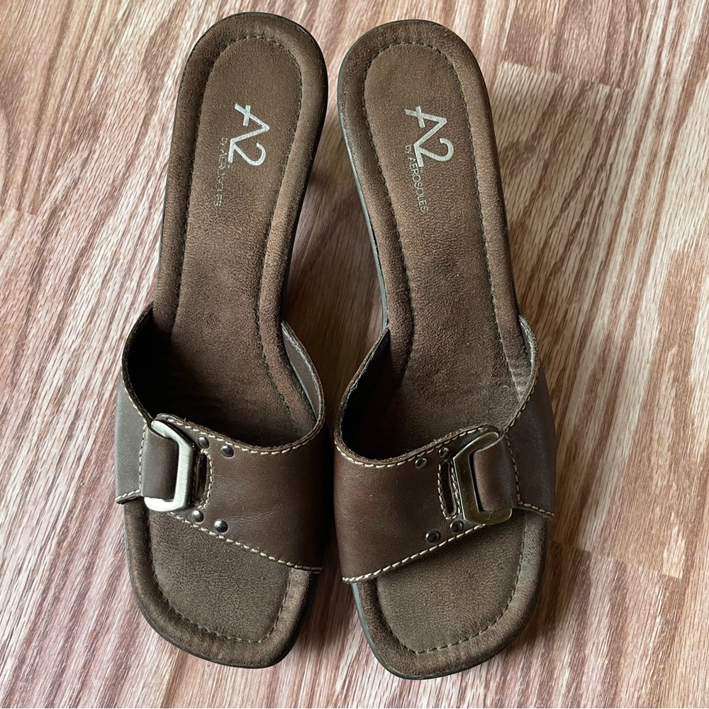 A2 Aerosoles Leather Sandals Slides Wedges Brown Size 8 Medium - Picture 2 of 9